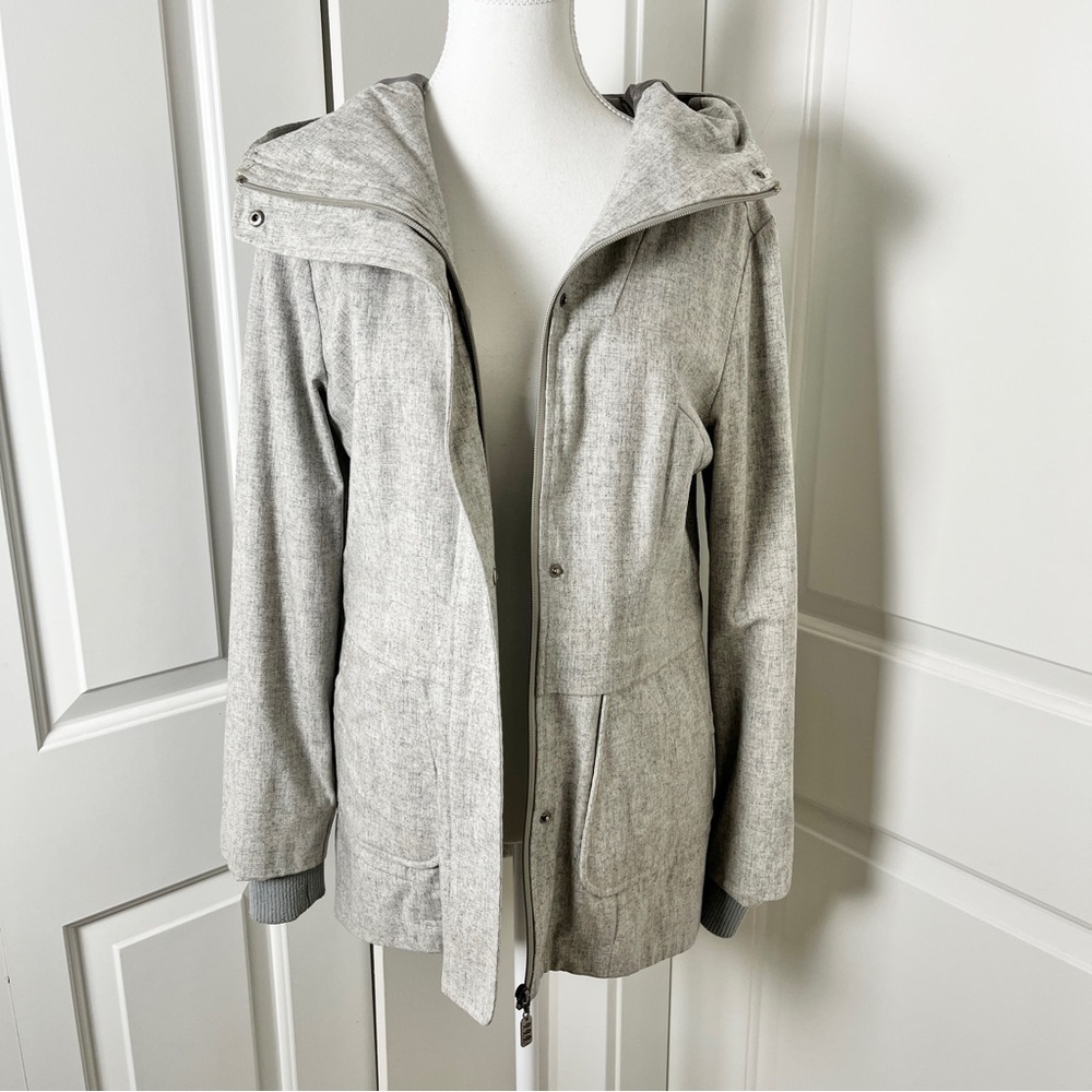 Three Stones Functional All-Season Hooded Jacket - Size Small